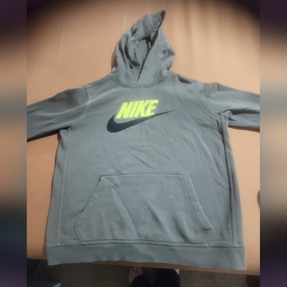 Youth XL olive/dark green Nike Hoodie